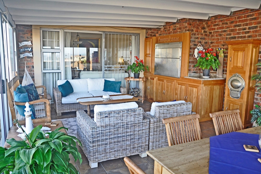 5 Bedroom Property for Sale in Tergniet Western Cape
